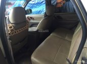 Cần bán Ford Escape đời 2002, màu kem (be)