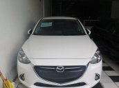 Bán Mazda 2 đời 2015, màu trắng số tự động