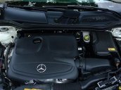 Bán Mercedes CLA 250 đời 2014, màu trắng