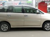 Bán Toyota Innova E sản xuất 2015, màu vàng 