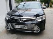 Cần bán Toyota Camry đời 2015, giá tốt