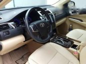 Cần bán Toyota Camry đời 2015, giá tốt