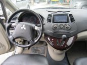 Cần bán Mitsubishi Grandis đời 2009, màu vàng