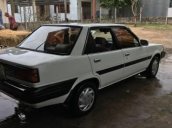 Cần tiền bán gấp Toyota Carina 1986, màu trắng, giá chỉ 90 triệu