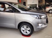 Bán xe Toyota Innova 2.0V năm 2017, màu bạc giao xe ngay với nhiều ưu đãi hấp dẫn