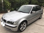 Cần bán xe BMW 325i đời 2005, màu bạc, nhập khẩu xe gia đình