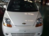 Bán Chevrolet Spark Van đời 2017, màu trắng giá cạnh tranh