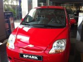 Bán ô tô Chevrolet Spark Van đời 2017, màu đỏ giá cạnh tranh