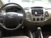 Cần bán xe Toyota Innova E năm 2015, màu nâu vàng, giá chỉ 762 triệu