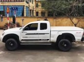 Cần bán Toyota Tacoma năm 2005, màu trắng, xe nhập, giá chỉ 475 triệu