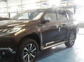 Bán ô tô Mitsubishi Pajero 4x4 AT sản xuất 2017, màu nâu, nhập khẩu nguyên chiếc