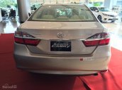 Toyota Camry 2.0E nâu vàng, giá tốt trong quý 2/2017 - Hỗ trợ mua xe trả góp/ Hotline: 0973.306.136