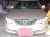 Cần bán xe cũ Toyota Camry đời 2004, giá chỉ 450 triệu