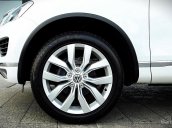 Bán ô tô Volkswagen Touareg GP đời 2014, màu trắng, nhập khẩu, chỉ còn 1 chiếc duy nhất. Ưu đãi 345 tr, LH: 0978877754