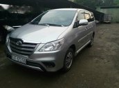 Bán xe cũ Toyota Innova E đời 2015, màu bạc xe gia đình, 748 triệu