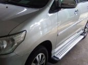 Cần bán xe Toyota Innova E đời 2015, màu bạc xe gia đình