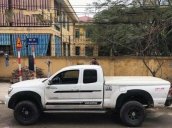 Bán Toyota Tacoma đời 2005, màu trắng số tự động 