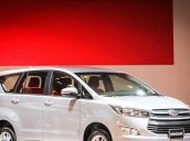 Bán Toyota Innova E sản xuất 2017, màu trắng, giá tốt