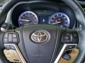Vip Auto cần bán Toyota Highlander LE Plus sản xuất 2015, màu vàng