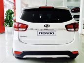 Cần bán Kia Rondo năm 2017 màu trắng, giá tốt