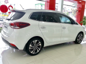 Cần bán Kia Rondo năm 2017 màu trắng, giá tốt