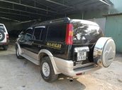 Cần bán lại xe Ford Everest đời 2005, màu đen xe gia đình