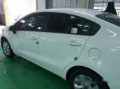 Bán Kia Rio đời 2016, màu trắng, giá chỉ 540 triệu