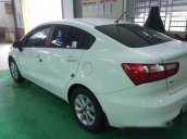 Bán Kia Rio đời 2016, màu trắng, giá chỉ 540 triệu