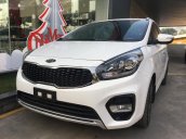 Bán xe Kia Rondo GAT đời 2017, màu trắng ngọc trinh, giá 704 triệu, nhiều ưu đãi hấp dẫn