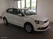 Bán xe Volkswagen Polo đời 2016, màu trắng, nhập khẩu, chỉ 148 tr, nhận xe ngay. Lh: 0978877754 giá tốt nhất