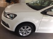 Bán xe Volkswagen Polo đời 2016, màu trắng, nhập khẩu, chỉ 148 tr, nhận xe ngay. Lh: 0978877754 giá tốt nhất