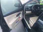 Bán Toyota Camry 2.0E năm 2013, màu đen