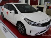 Bán Kia Cerato 2018 siêu rẻ, xe đủ màu, hỗ trợ trả góp lên đến 90% - LH 0944.130.822