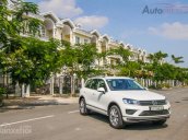 Thanh lý gấp Volkswagen Touareg GP sản xuất 2014, màu trắng, nhập khẩu. Nhanh tay LH: 0931416628 - 0978877754