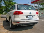 Thanh lý gấp Volkswagen Touareg GP sản xuất 2014, màu trắng, nhập khẩu. Nhanh tay LH: 0931416628 - 0978877754