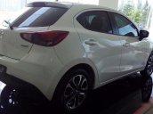 Mazda Vĩnh Phúc bán ô tô Mazda 2 đời 2017, màu trắng, 595 triệu