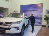 Bán Toyota Fortuner 2.7AT 4x4 2017, màu trắng