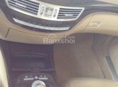 Cần bán gấp Mercedes đời 2010, màu đen, nhập khẩu nguyên chiếc đã đi 44.678 km