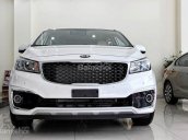 Cần bán xe Kia Sedona DATH đời 2017, màu trắng