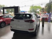 Bán Hyundai Tucson CKD đời 2019, màu trắng