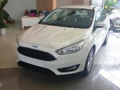 Bán Ford Focus Trend 1.5AT đời 2017, màu trắng