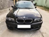 Cần bán lại xe BMW 3 Series 318i đời 2005, màu đen xe gia đình