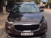 Bán xe Kia Sedona đời 2016, màu nâu xe gia đình