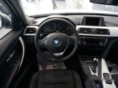 Cần bán xe BMW 3 Series 320I AT đời 2017, màu trắng, xe nhập