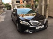 Cần bán xe Toyota Camry đời 2014 xe gia đình