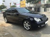 Bán Mercedes C200 đời 2006, màu đen, 435 triệu