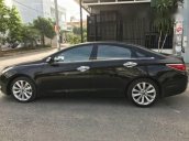 Cần bán xe Hyundai Sonata 2011, màu đen xe gia đình, giá chỉ 655 triệu