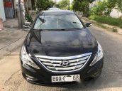 Cần bán xe Hyundai Sonata 2011, màu đen xe gia đình, giá chỉ 655 triệu