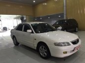 Cần bán gấp Mazda 626 đời 2002, màu trắng, số sàn, giá 245tr