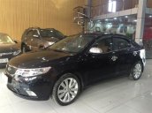 Cần bán xe Kia Cerato sản xuất 2010, màu đen, nhập khẩu Hàn Quốc, số sàn